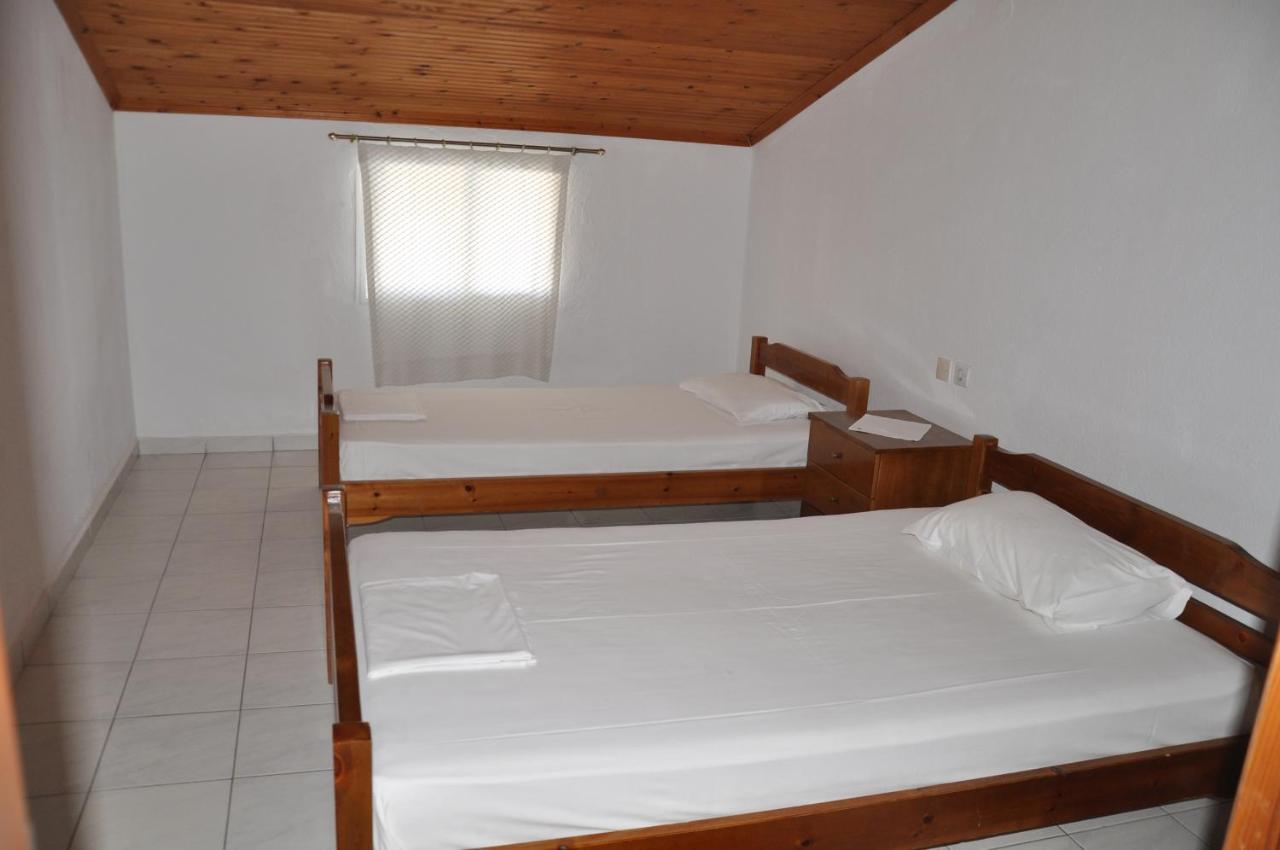 Apartments Stavroula Ηospitality Vrasna Ruang foto